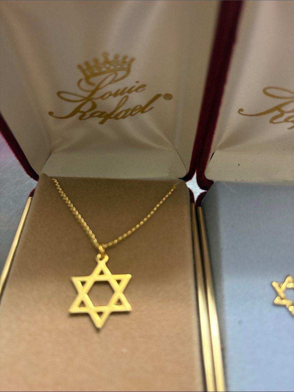 Gold Star of David Pendant Necklace and earrings gold tone vintage era